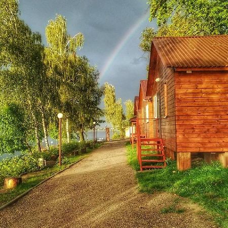 Recreational Center Rezidentsiya Hotel Yahotyn Екстериор снимка